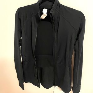 24 HOUR SALE NWT Fabletics Trinity Cold Wear Performance Jacket Size XS